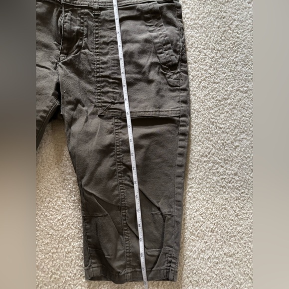 Prana Bermuda Khaki Shorts Women’s size 6 - Picture 8 of 9